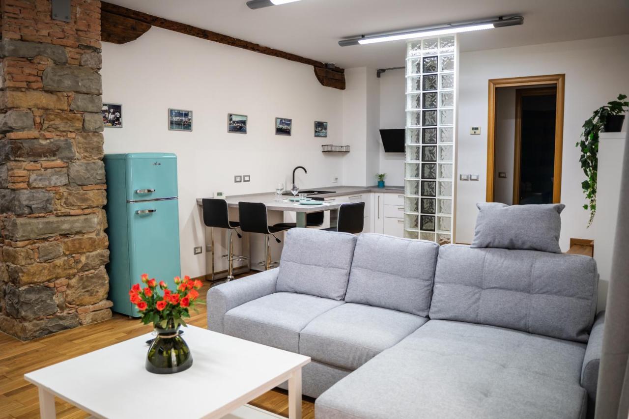 9B The Appartments Trieste Bagian luar foto